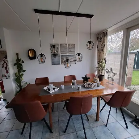 Haus Maike Komfortabel Und Gemuetlich Im Grossen Garten, Strandnah 荷属圣马丁