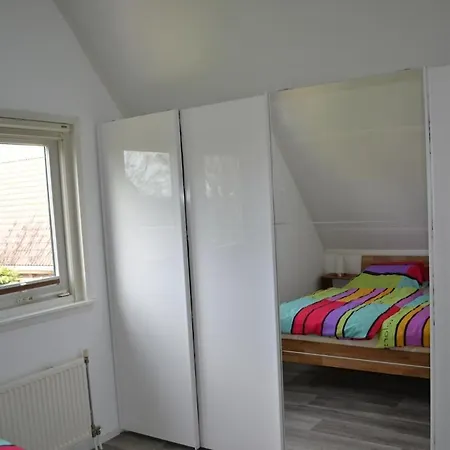 Haus Maike Komfortabel Und Gemütlich Im Großen Garten, Strandnah Sint Maarten