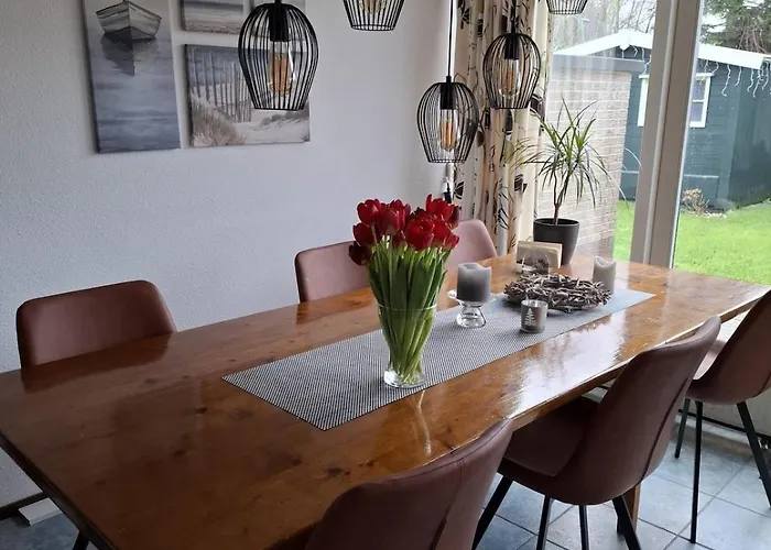 Apartment Haus Maike Komfortabel Und Gemuetlich Im Grossen Garten, Strandnah Sint Maarten