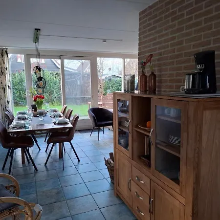 Haus Maike Komfortabel Und Gemuetlich Im Grossen Garten, Strandnah 아파트 *